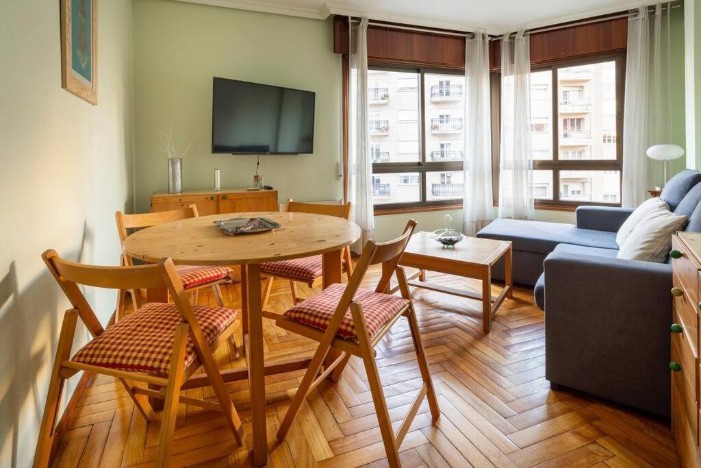 Apartamento Centro De Vigo Con Paking Gratuito Екстериор снимка